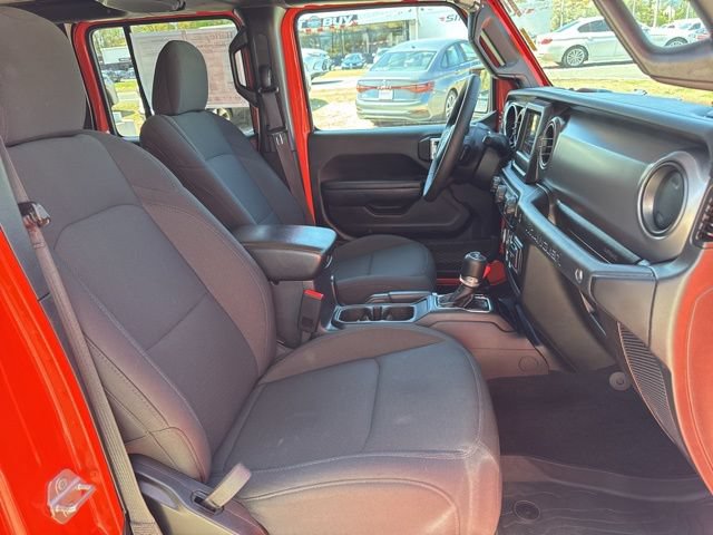 Used 2023 Jeep Wrangler Unlimited w/ Convenience Group AWD/4WD image 25