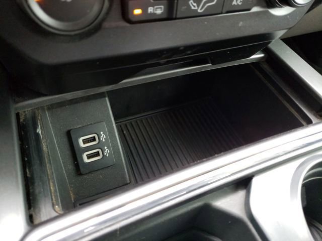 Used 2018 Ford F250 XLT w/ XLT Premium Package image 23