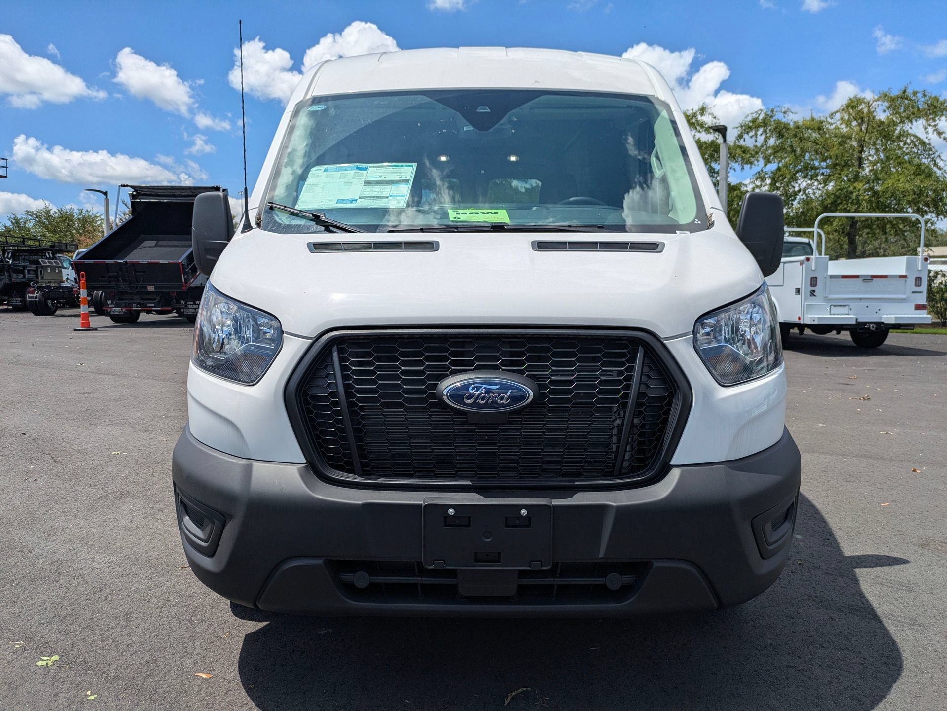 New 2025 Ford Transit 250 148 Medium Roof w/ Load Area Protection Package RWD image 9