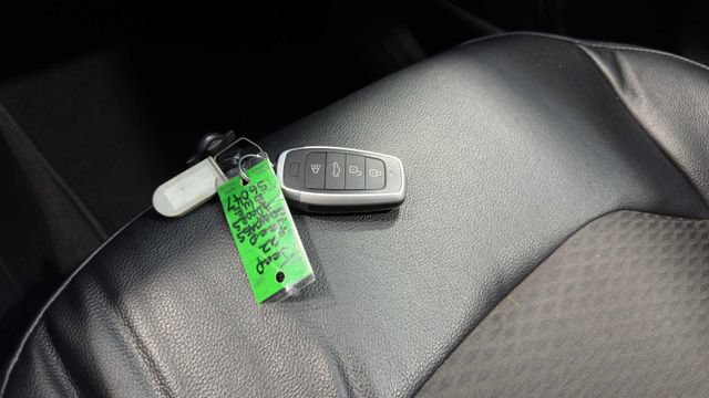 Used 2022 Jeep Compass Latitude FWD image 28
