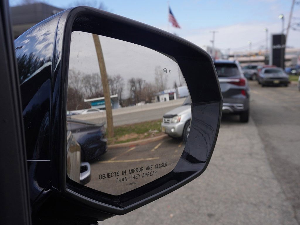 Used 2023 Cadillac Escalade ESV Premium Luxury Platinum w/ Heavy-Duty Trailer Package image 44