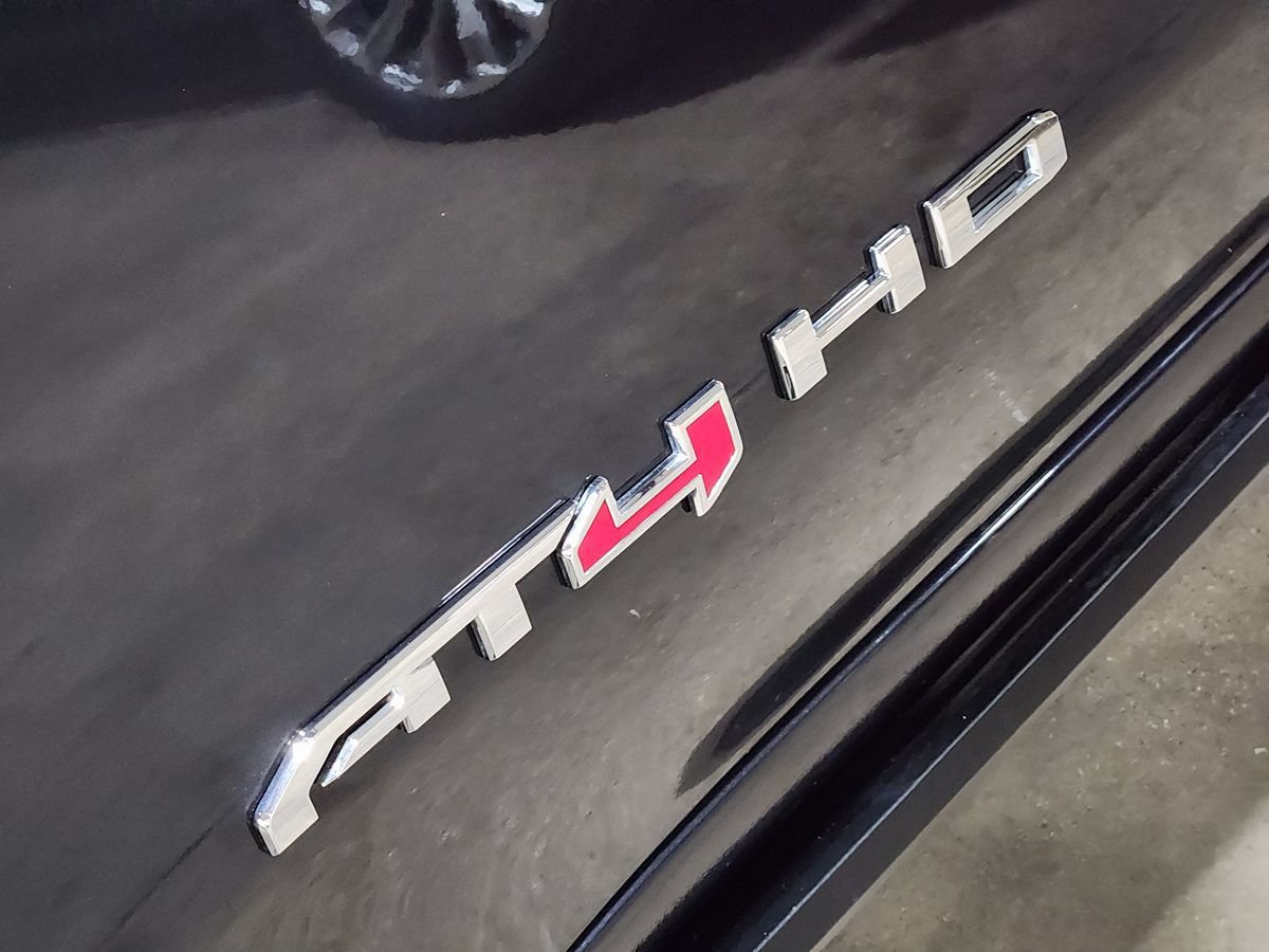 Used 2024 GMC Sierra 2500 AT4 w/ AT4 Premium Plus Package AWD/4WD image 26