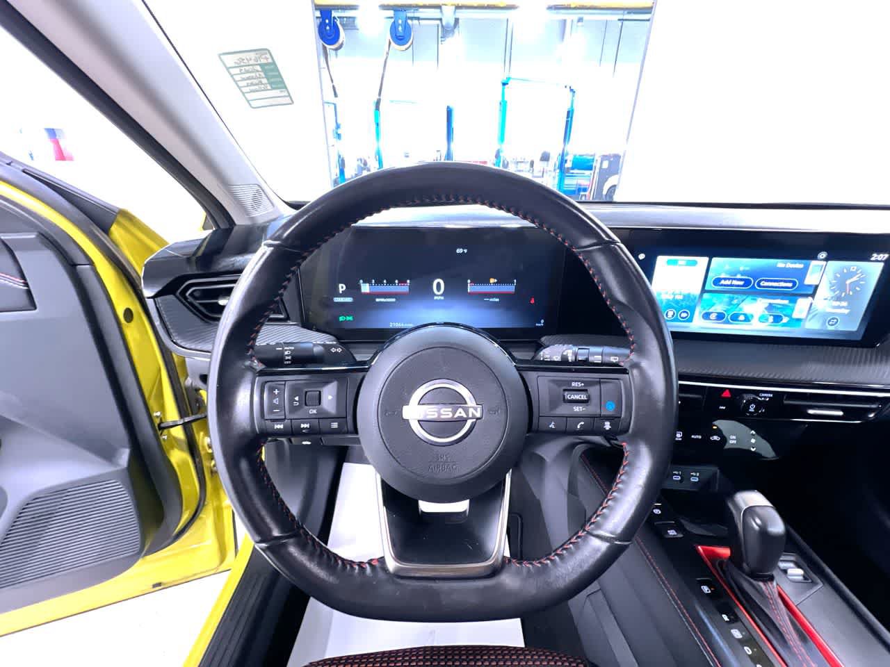 Used 2025 Nissan Kicks SR FWD image 15