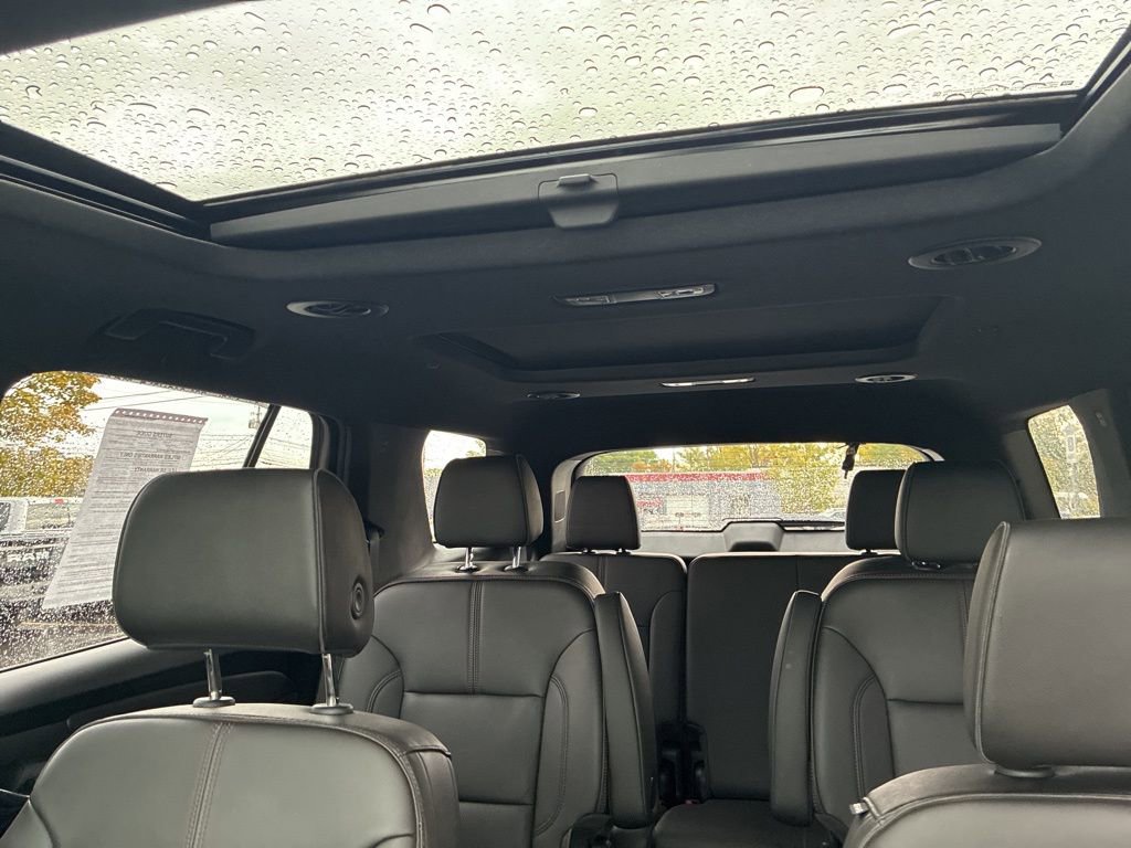 Used 2023 Chevrolet Traverse RS w/ LPO, Floor Liner Package image 18