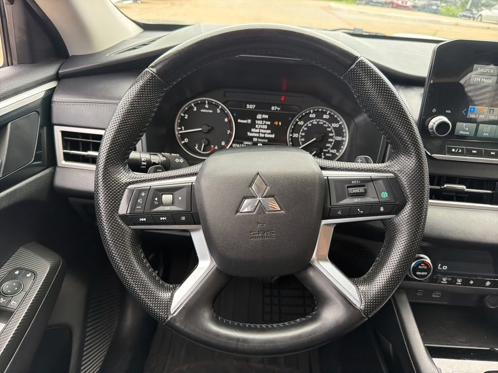Used 2023 Mitsubishi Outlander SE FWD image 24
