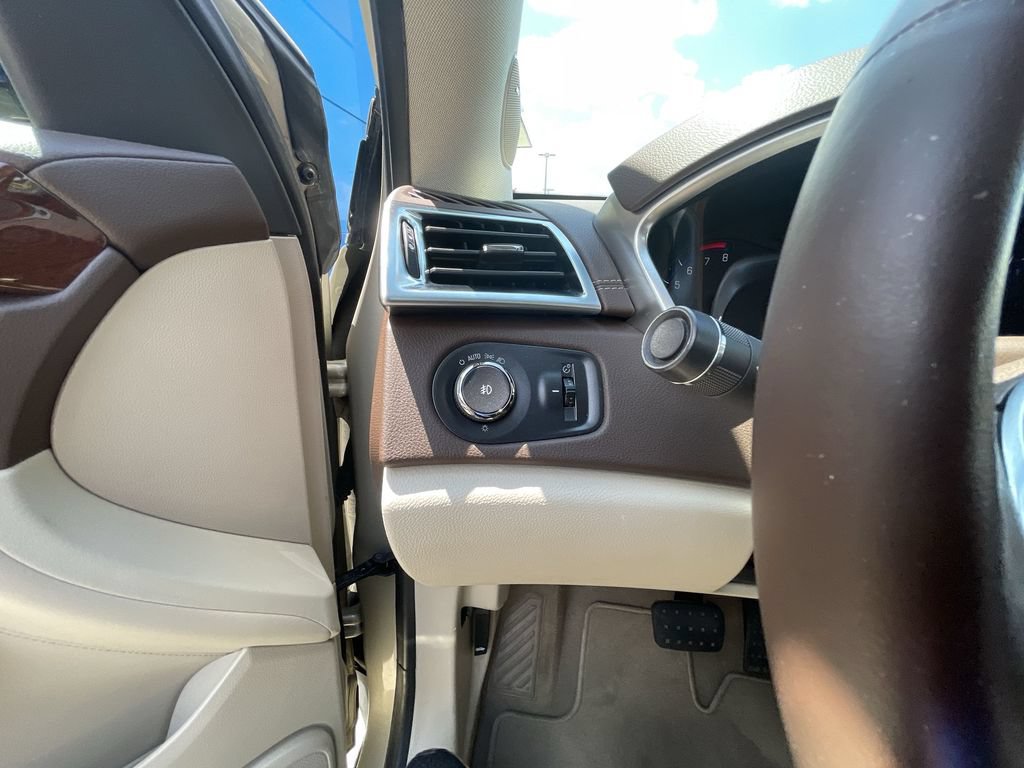 Used 2016 Cadillac SRX Performance FWD image 17