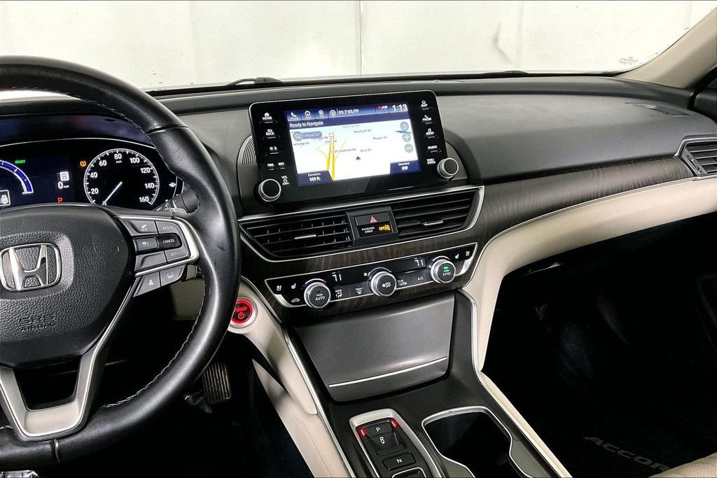 Used 2022 Honda Accord Touring image 6
