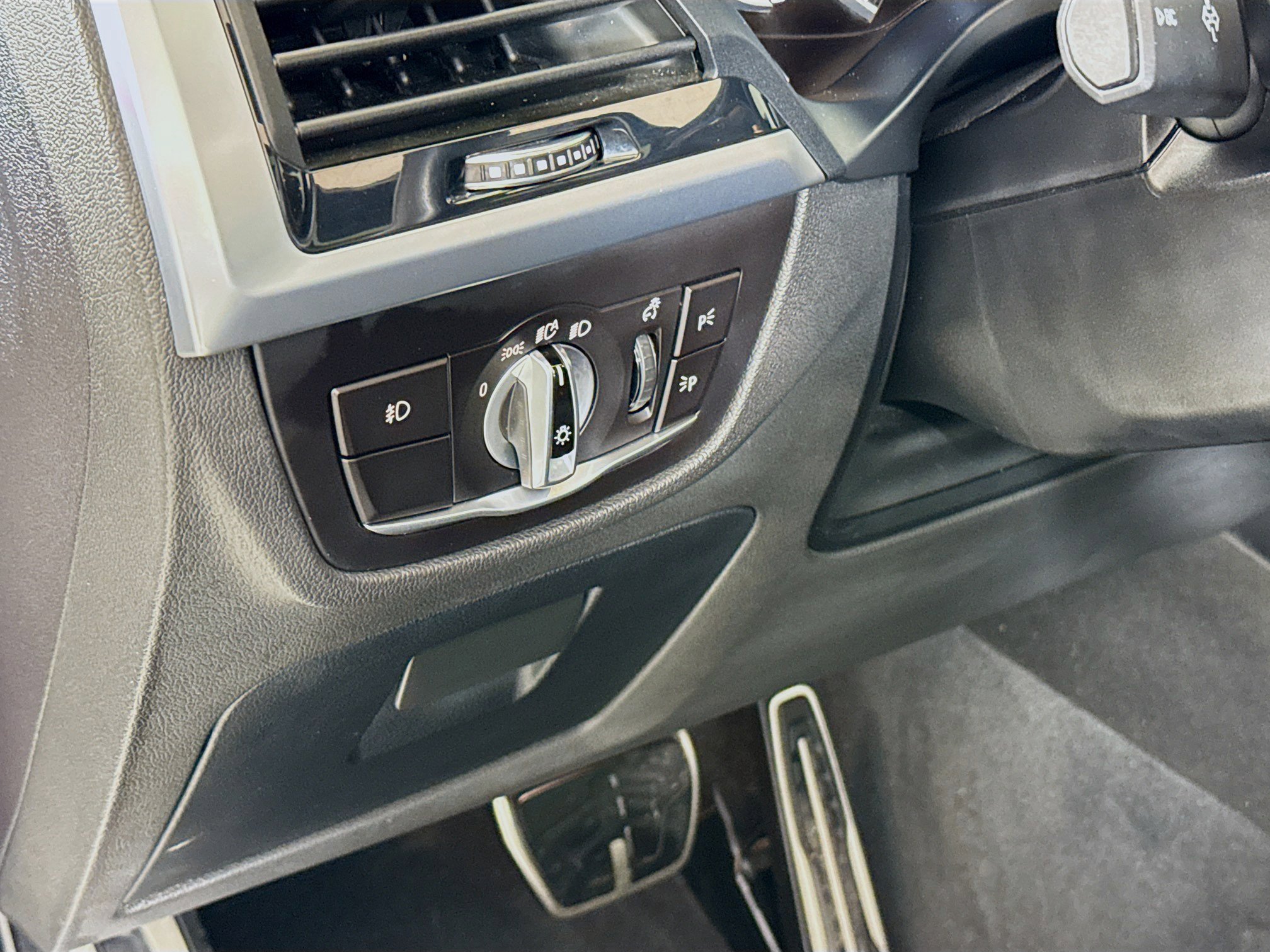 Used 2019 BMW X3 xDrive30i w/ M Sport Package 2 image 10