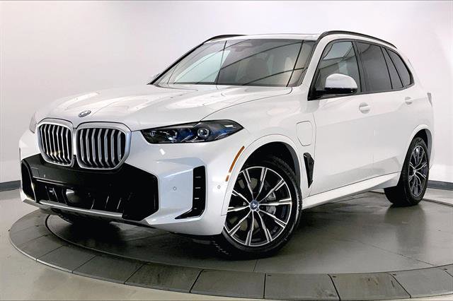 Certified 2024 BMW X5 xDrive50e w/ M Sport Package image 11