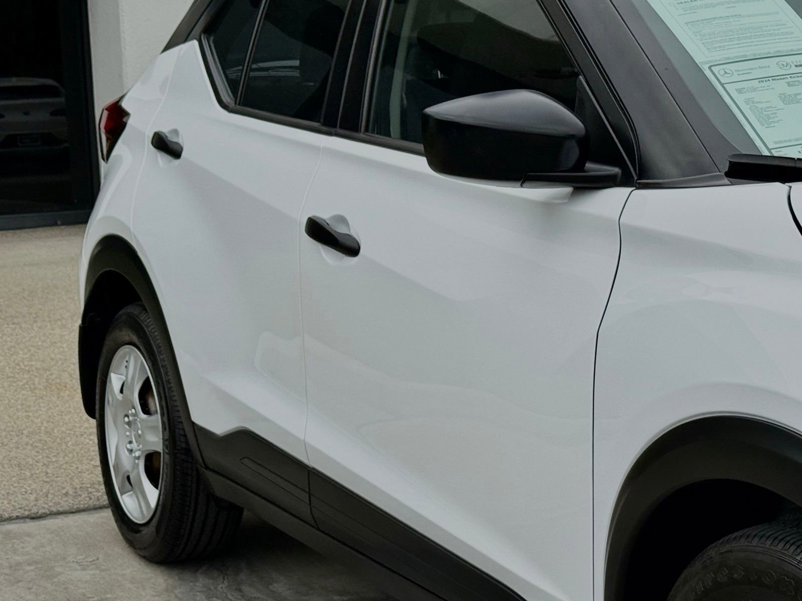 Used 2024 Nissan Kicks S FWD image 9