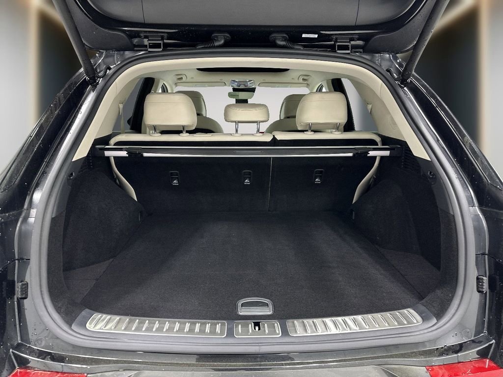 Certified 2026 Genesis GV70 2.5T Advanced AWD/4WD image 13