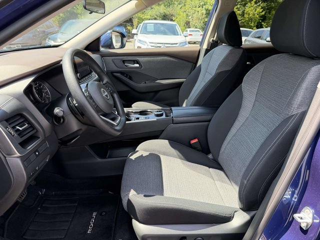 Used 2023 Nissan Rogue SV AWD/4WD image 16