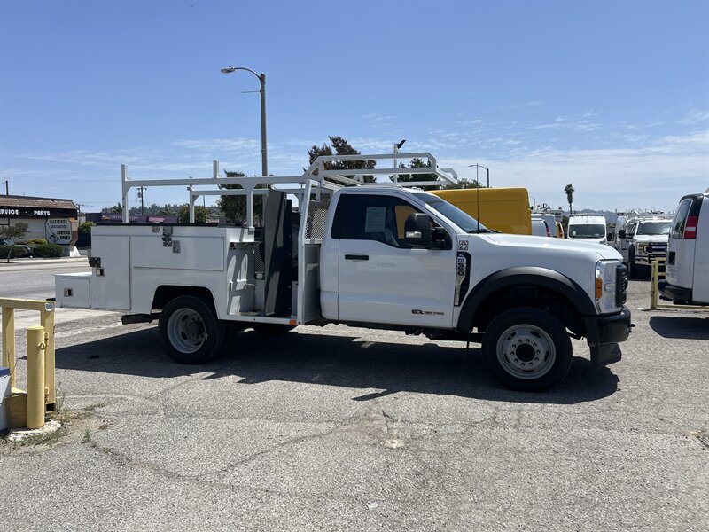 Used 2023 Ford F550 Luxury RWD image 5