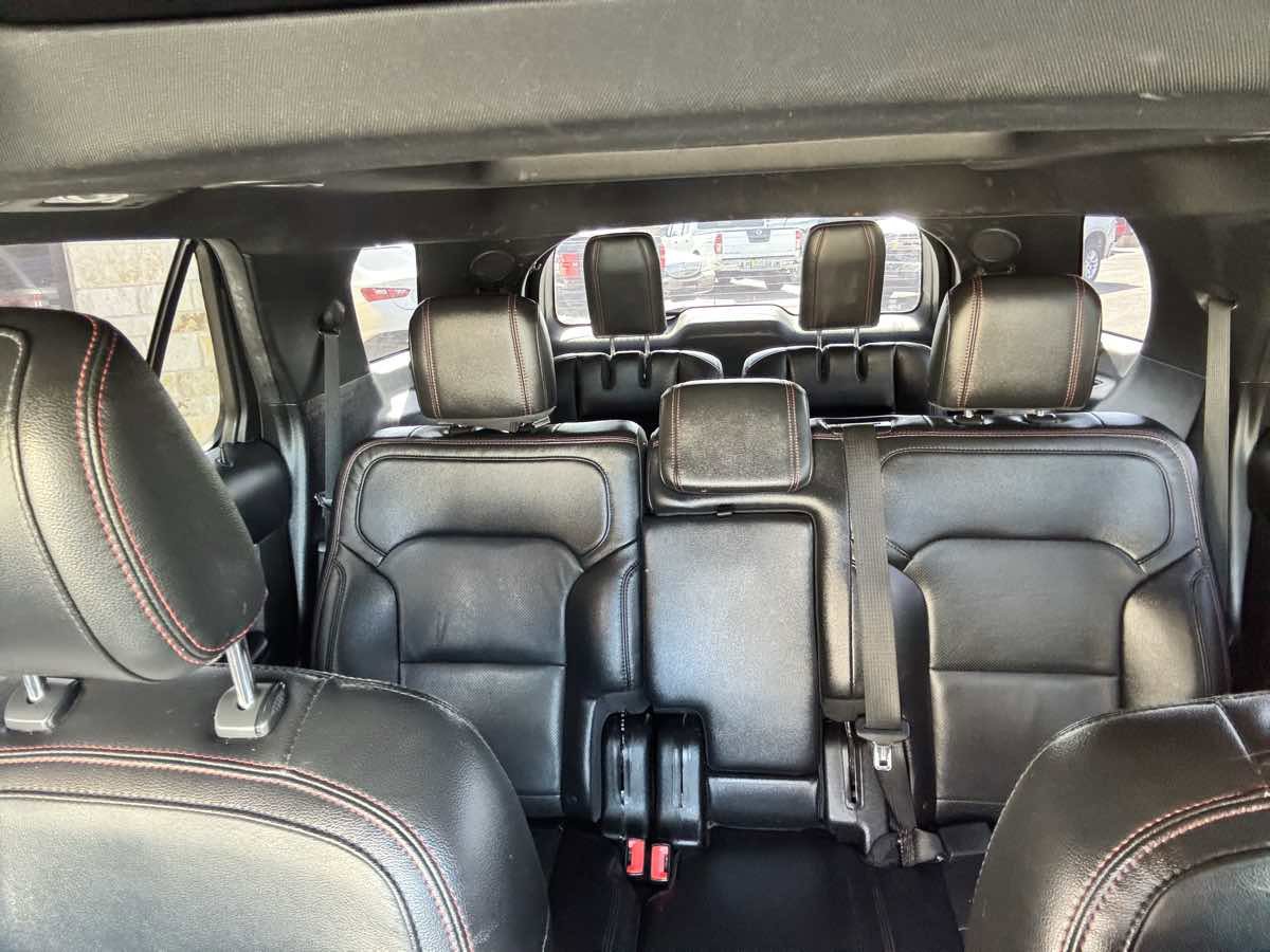 Used 2018 Ford Explorer Sport image 12
