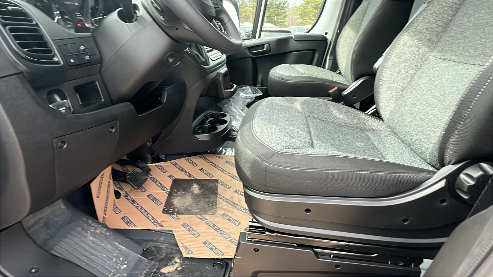 New 2026 RAM ProMaster 1500 w/ Convenience Group image 17