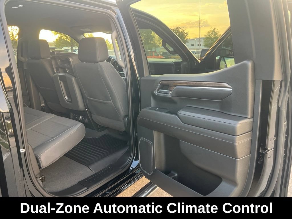 Used 2023 Chevrolet Silverado 1500 LT RWD image 14