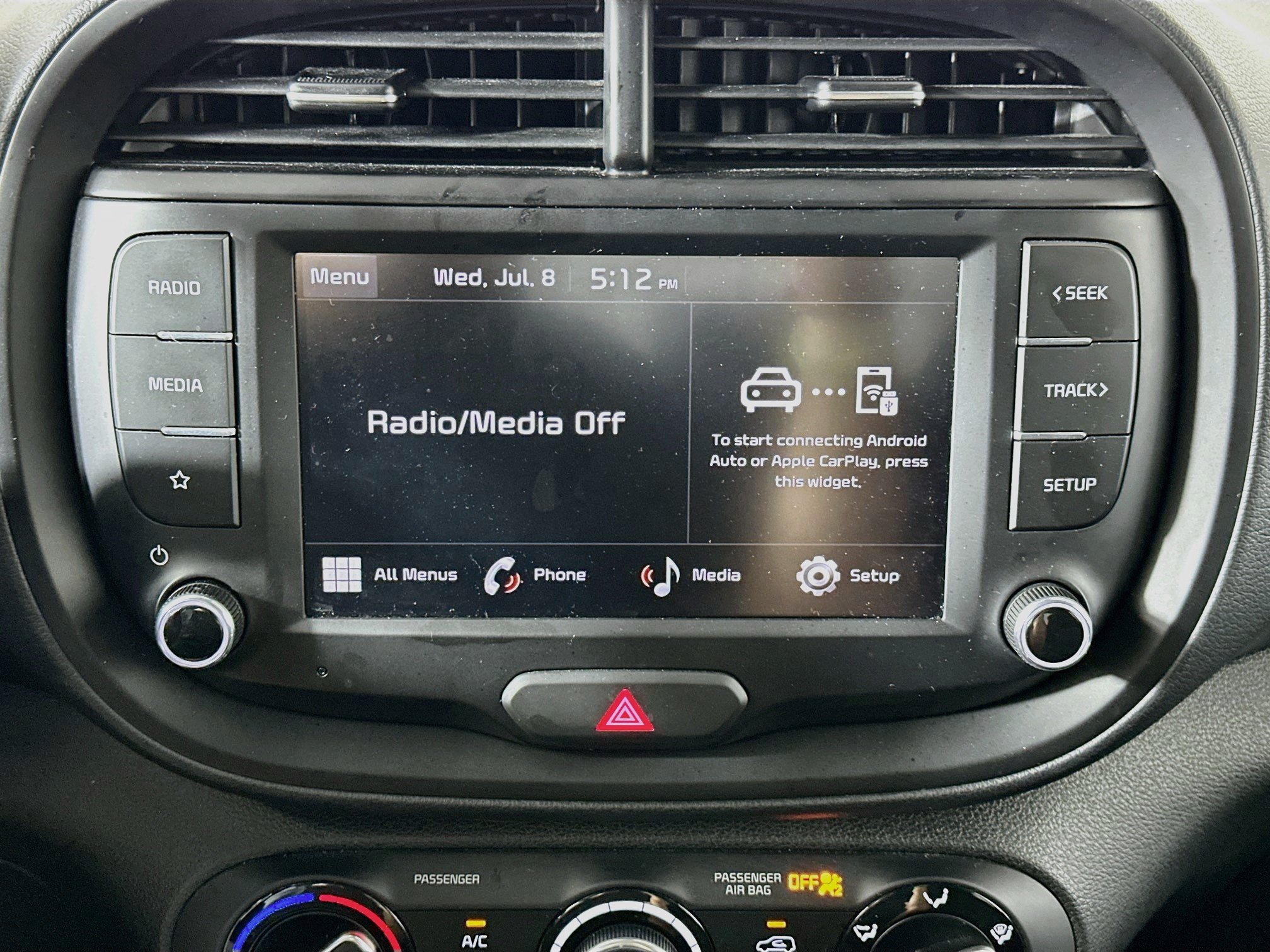 Used 2025 Kia Soul LX w/ LX Technology Package FWD image 21