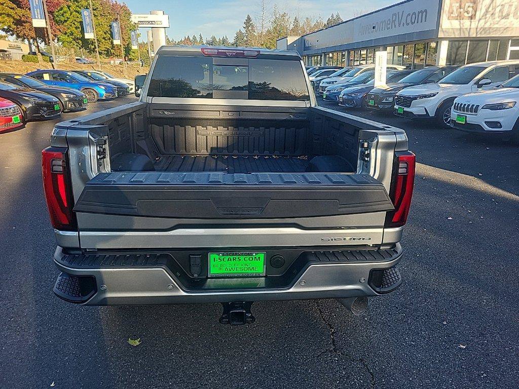Used 2024 GMC Sierra 3500 Denali w/ Denali Reserve Package AWD/4WD image 13