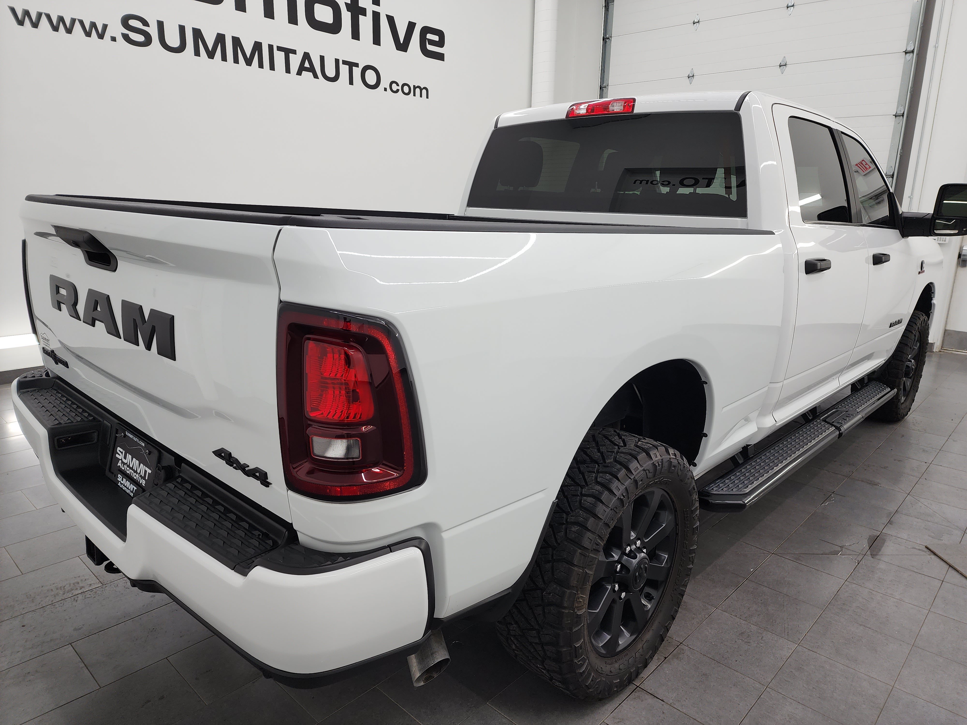 Used 2025 RAM 2500 Lone Star AWD/4WD image 4
