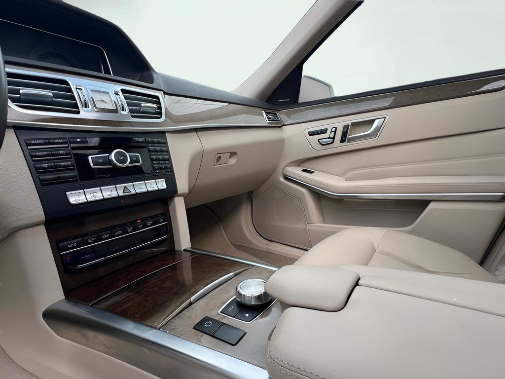 Used 2014 Mercedes-Benz E 350 Sedan image 15