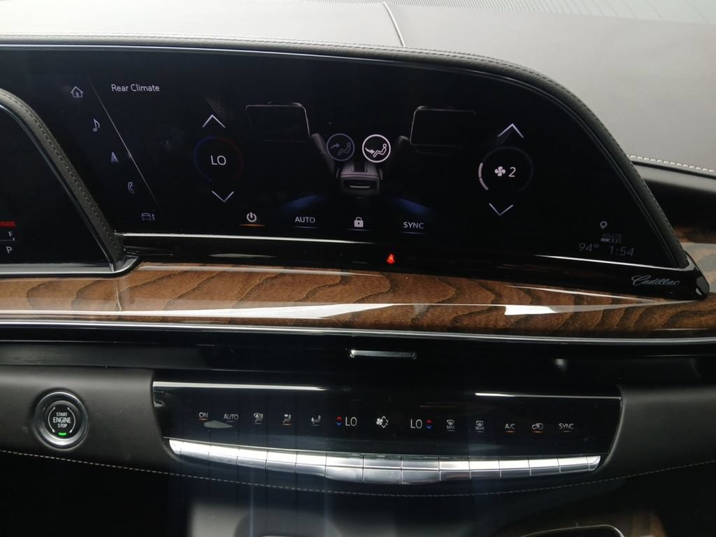 Used 2023 Cadillac Escalade Sport Platinum AWD/4WD image 4