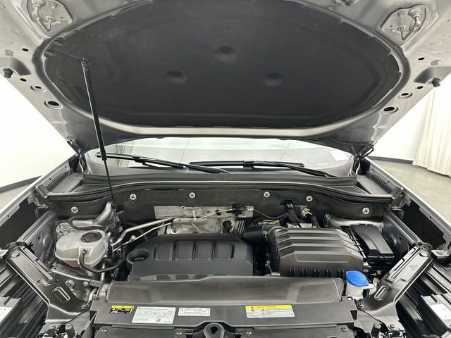 Certified 2024 Volkswagen Atlas Cross Sport SEL Premium R-Line AWD/4WD image 29
