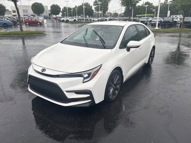 Used 2024 Toyota Corolla SE FWD image 4