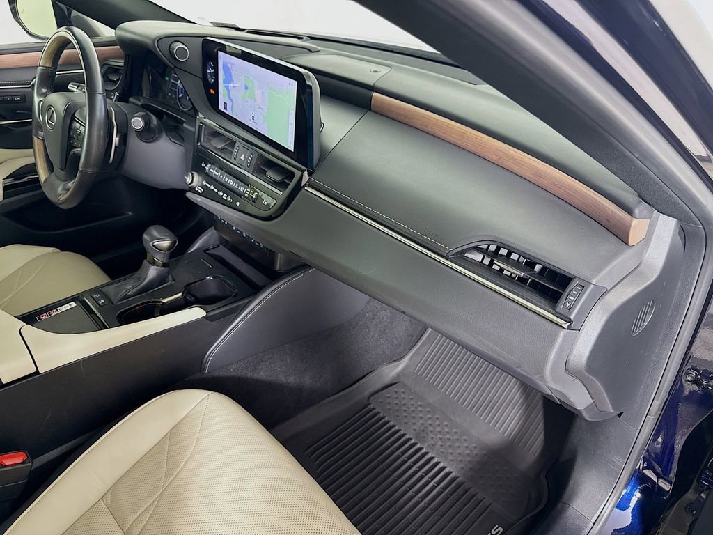 Certified 2024 Lexus ES 300h Ultra Luxury w/ Accessory Package (Z2) FWD image 31
