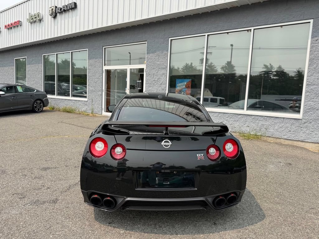 Used 2014 Nissan GT-R Track Edition AWD/4WD image 5