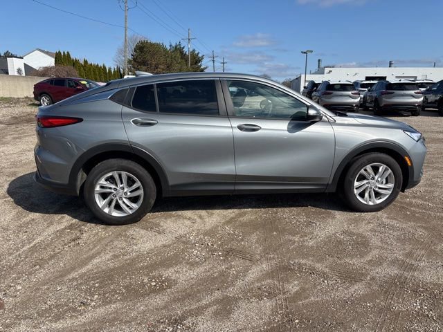 Used 2025 Buick Envista Preferred w/ Convenience II Package image 5