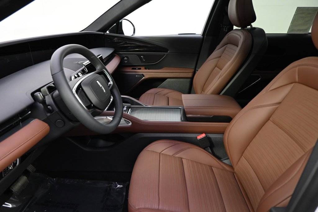 New 2026 Lincoln Nautilus Reserve image 13