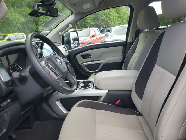 Used 2021 Nissan Titan SV w/ SV Convenience Package AWD/4WD image 17