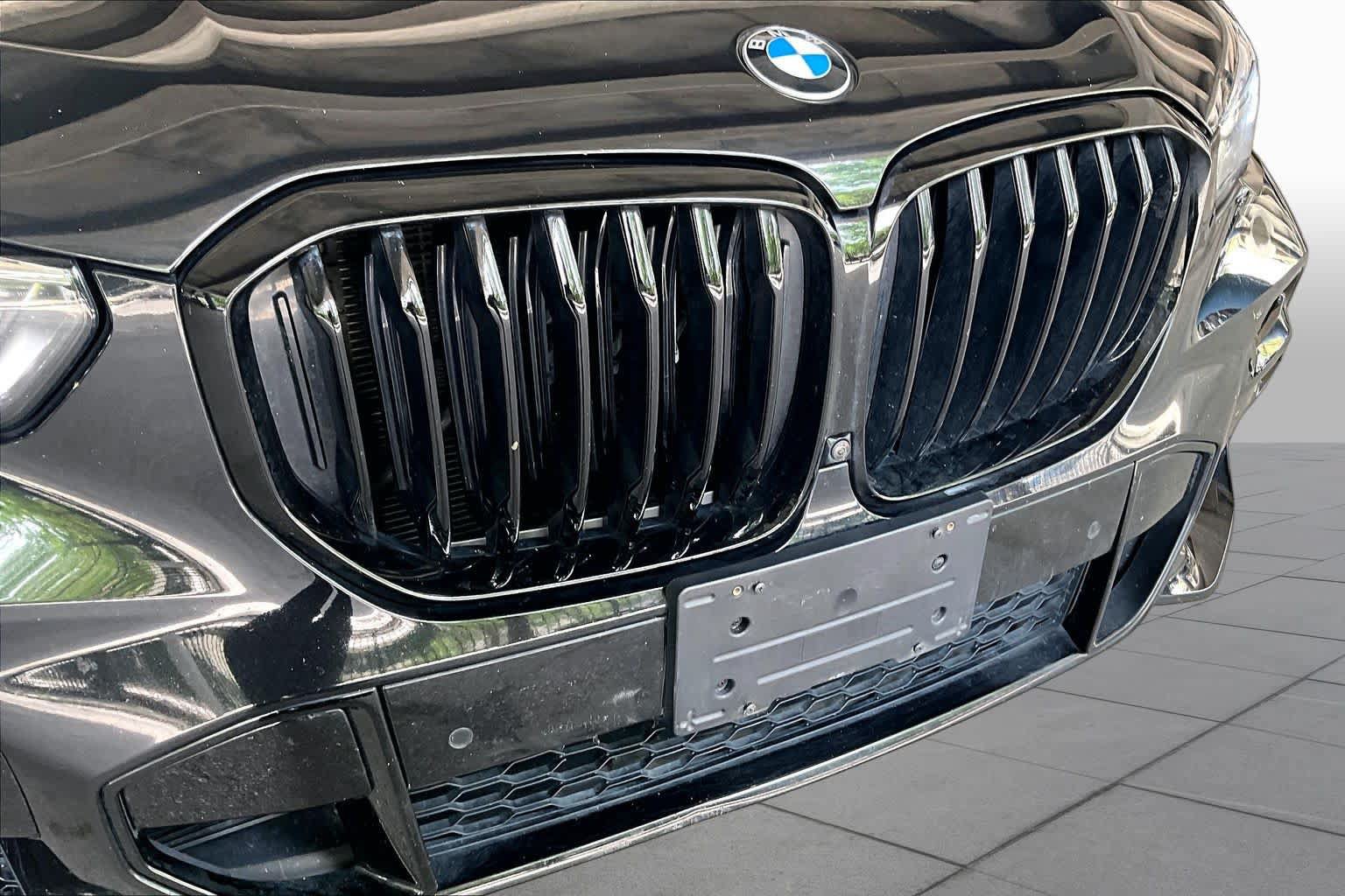 Used 2021 BMW X5 sDrive40i w/ M Sport Package RWD image 28
