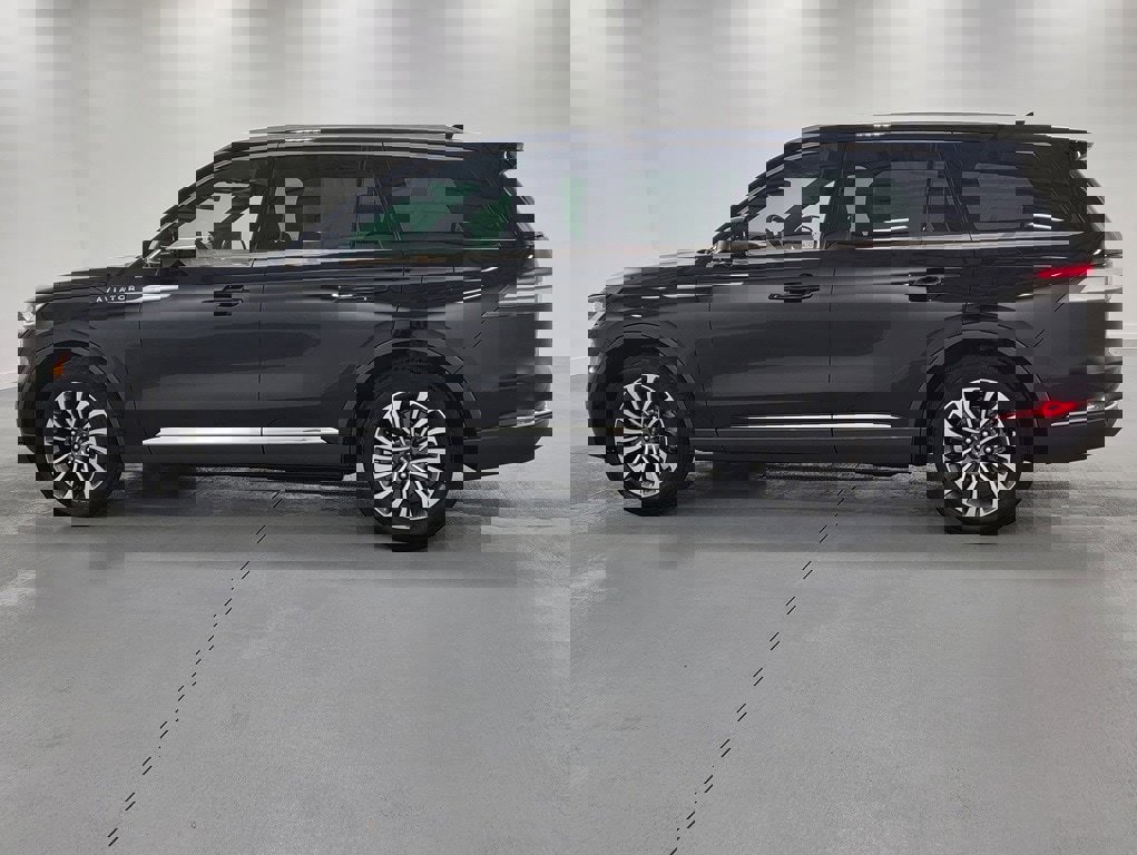 Used 2020 Lincoln Aviator Reserve w/ Elements Package Plus image 5