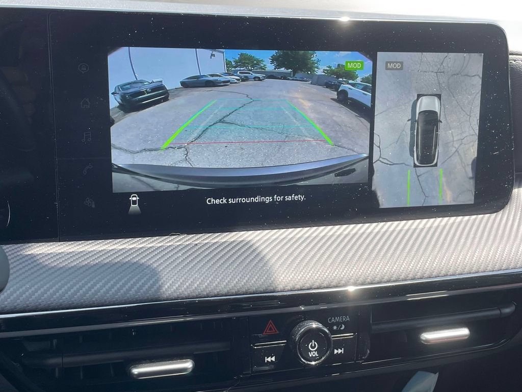 Used 2025 Nissan Kicks SR FWD image 25