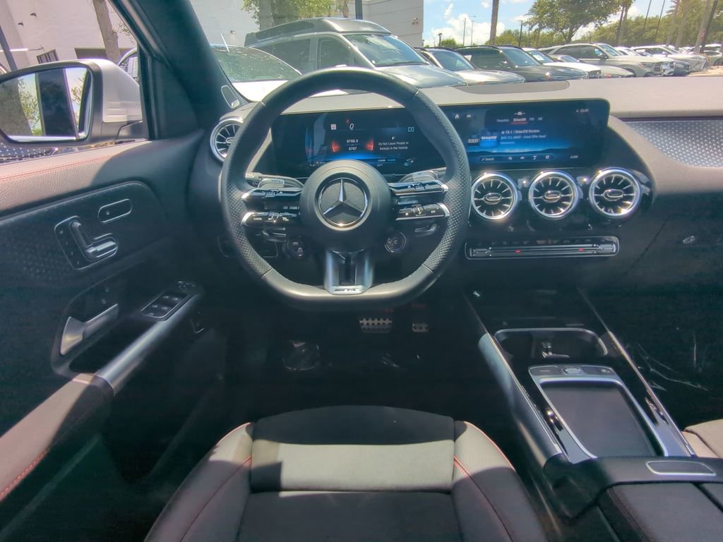 Certified 2024 Mercedes-Benz GLA 35 AMG 4MATIC image 3