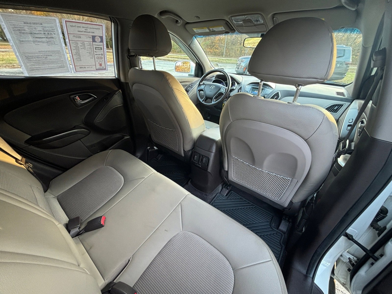 Used 2015 Hyundai Tucson SE image 19