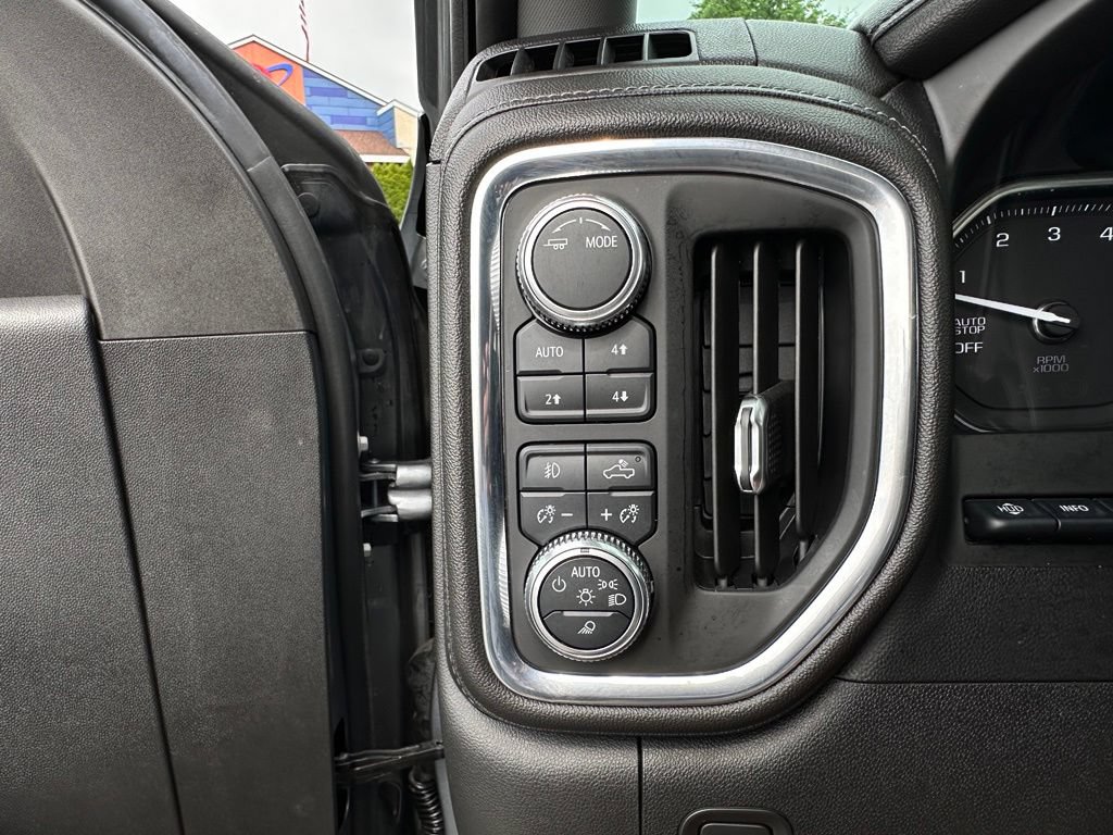 Used 2021 GMC Sierra 1500 Denali w/ Denali Ultimate Package AWD/4WD image 39