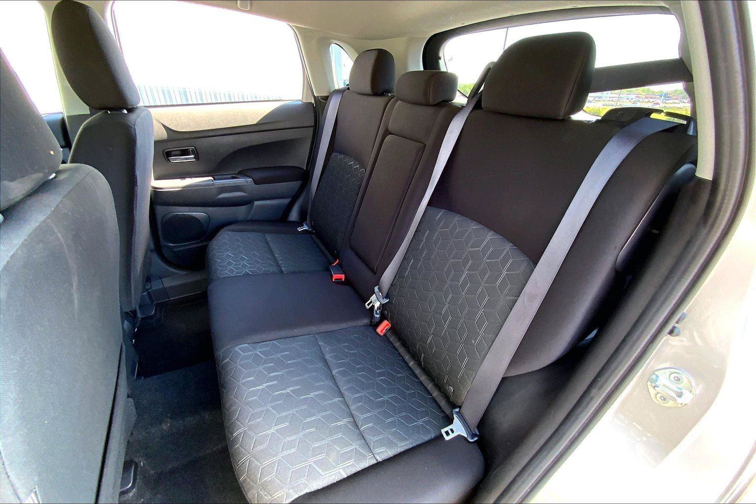 Used 2025 Mitsubishi Outlander Sport ES AWD/4WD image 21
