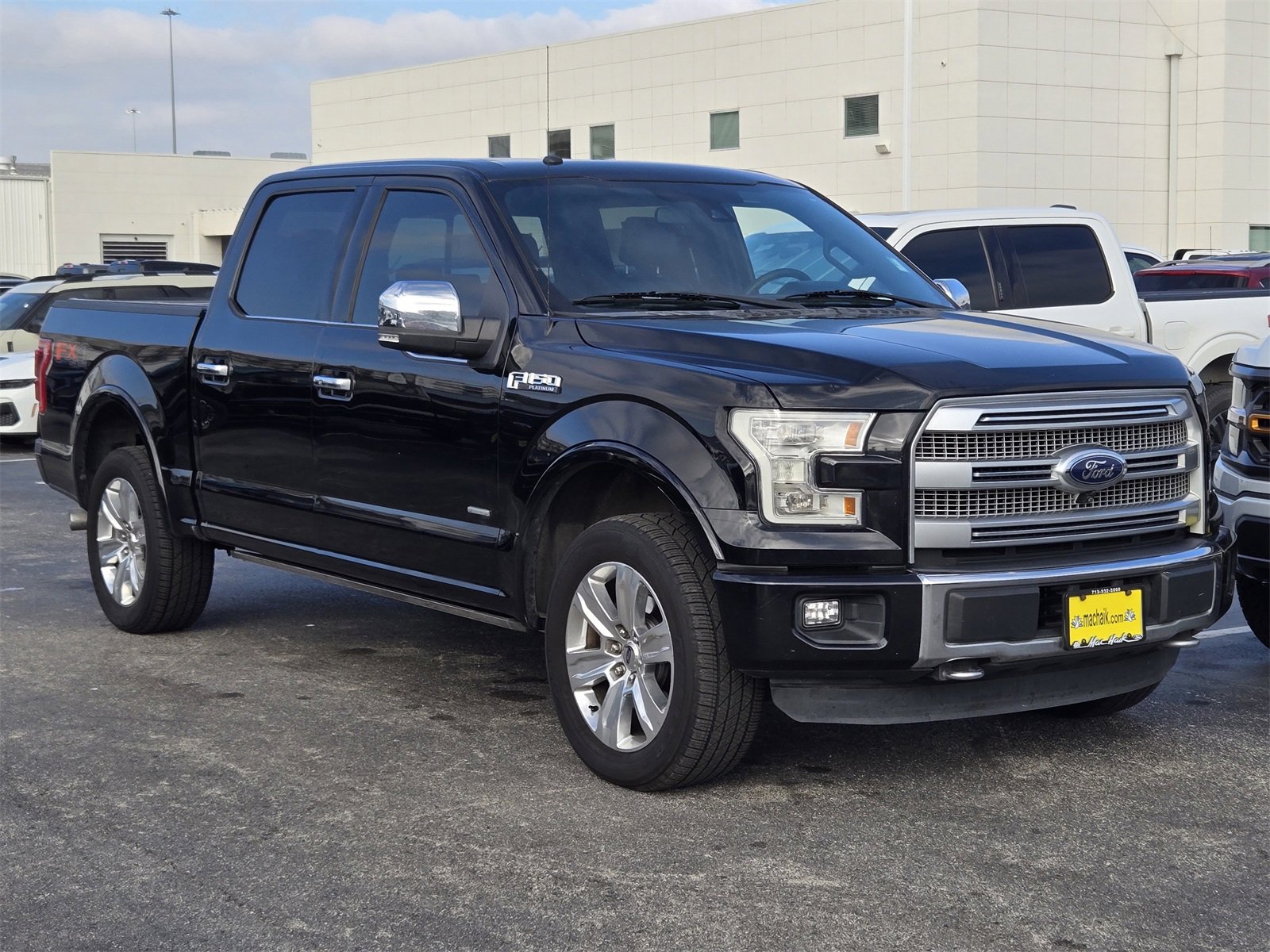 Used 2016 Ford F150 Platinum w/ Equipment Group 701A Luxury image 3
