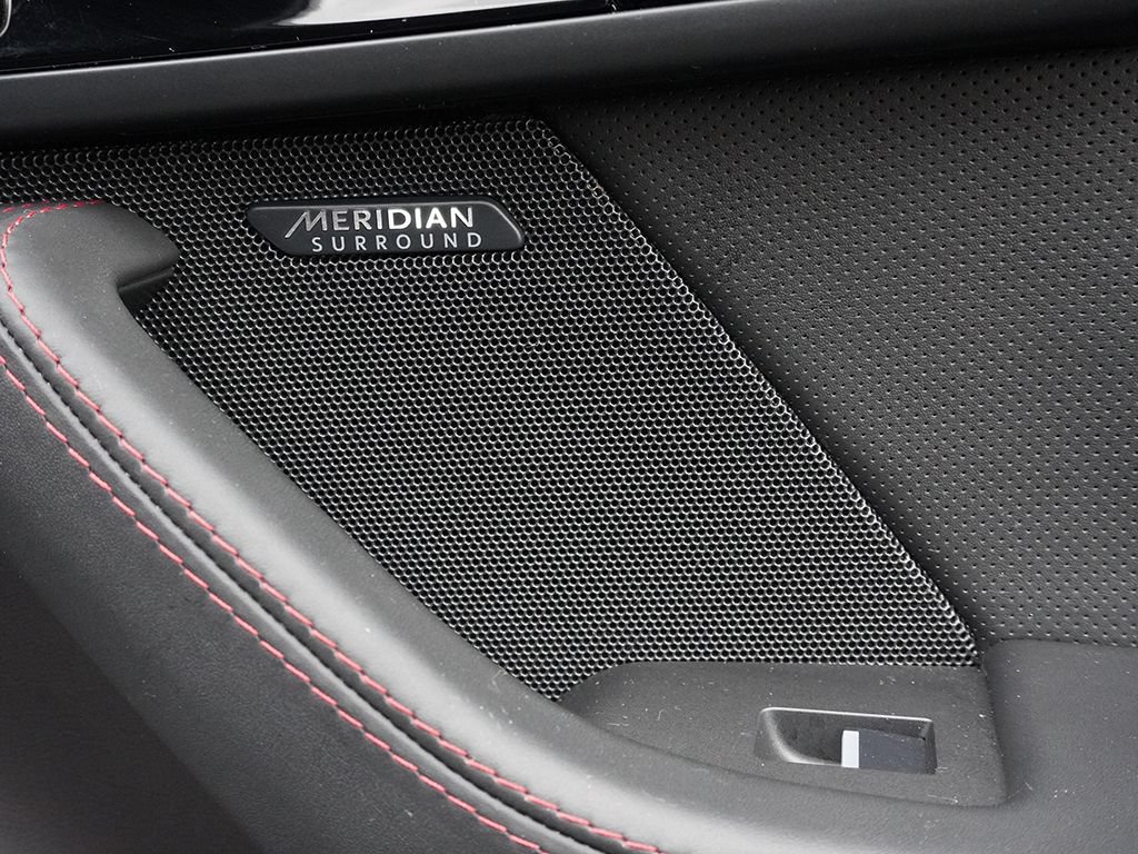 Used 2023 Jaguar F-TYPE R AWD/4WD image 35