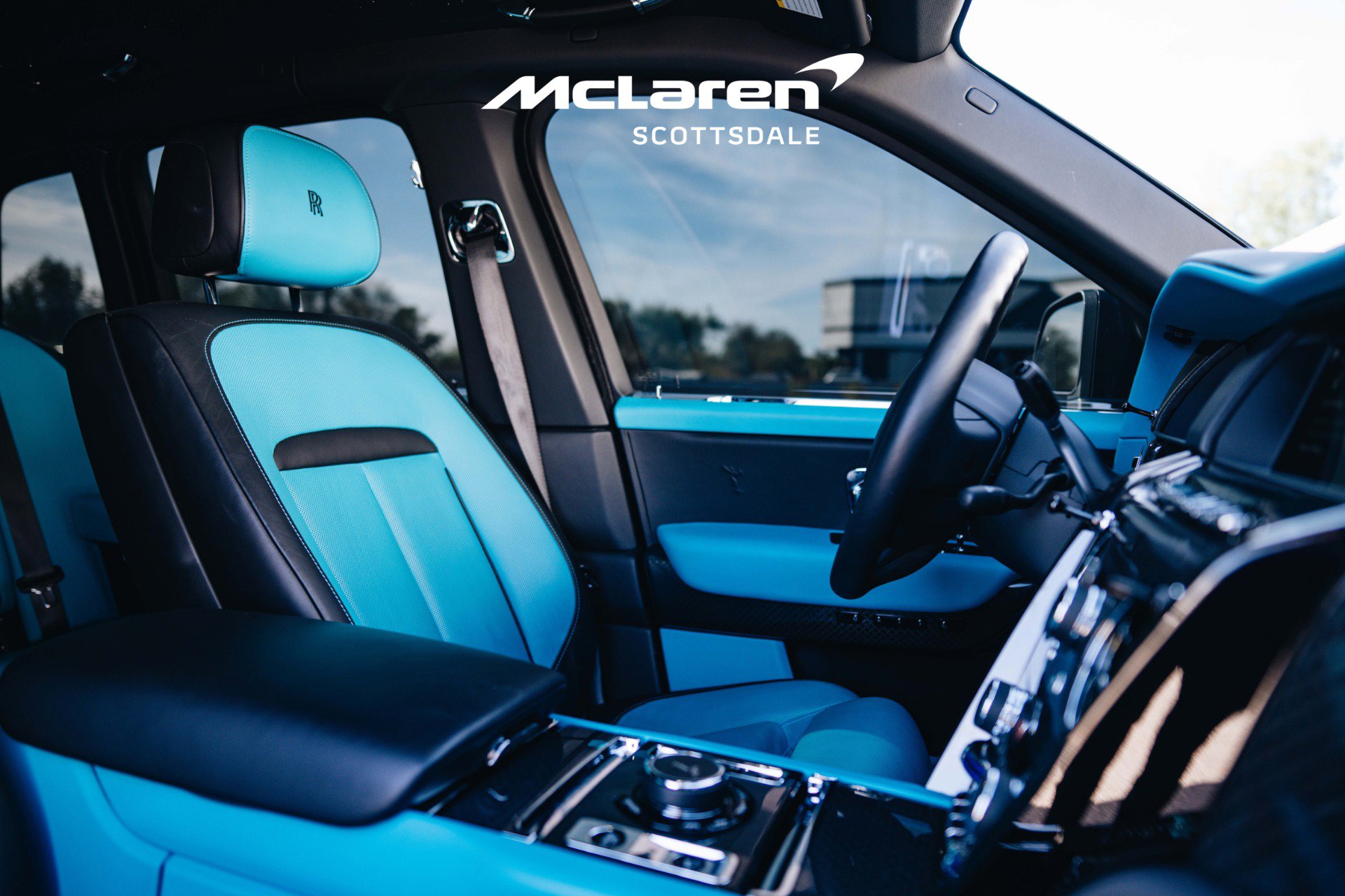 Used 2023 Rolls-Royce Cullinan Black Badge w/ Driver's Package image 23