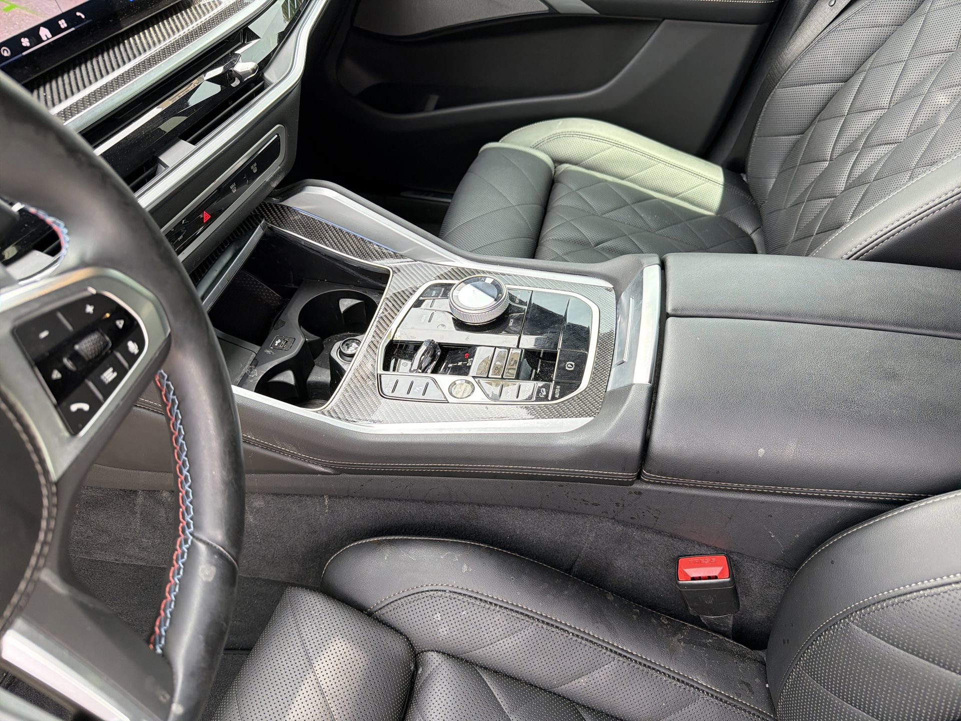 Certified 2024 BMW X6 M60i w/ Dynamic Handling Package AWD/4WD image 23