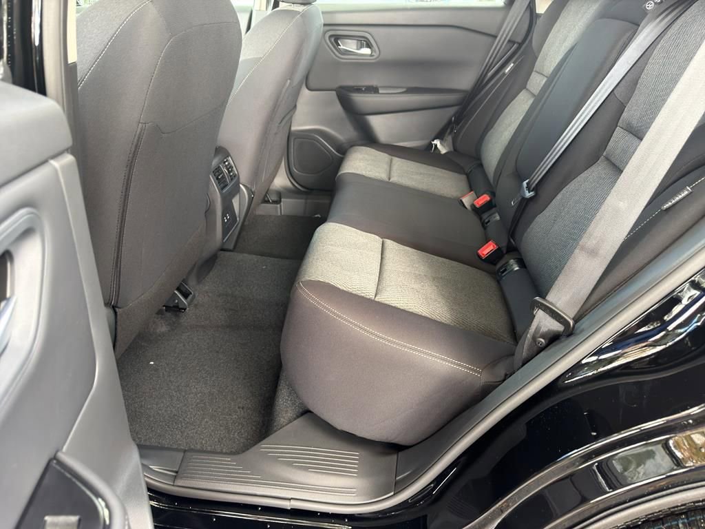 New 2026 Nissan Rogue SV image 28