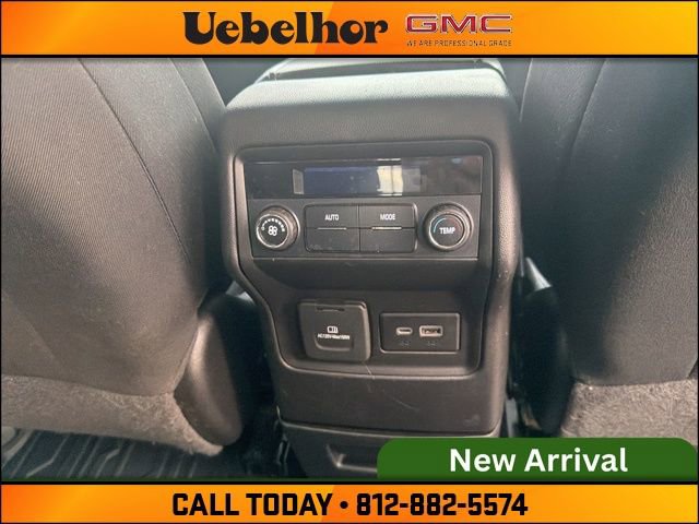 Used 2021 GMC Acadia SLE w/ Driver Convenience Package image 7