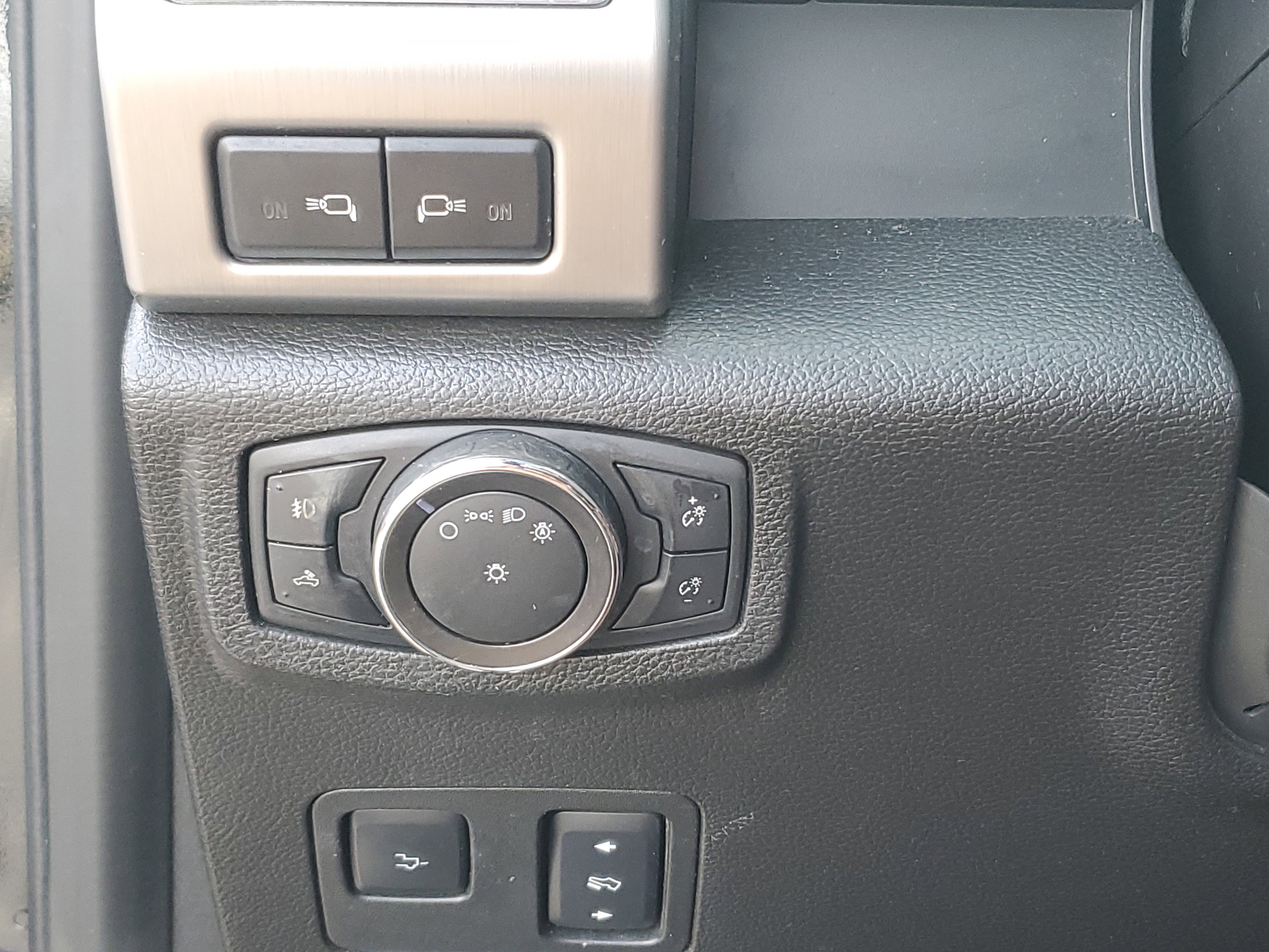 Used 2017 Ford F350 Platinum w/ Platinum Ultimate Package image 27