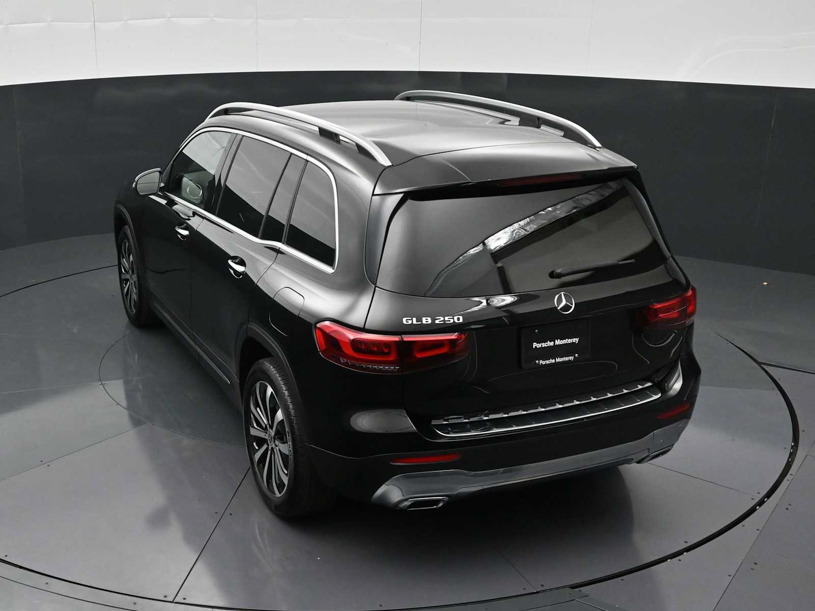 Used 2022 Mercedes-Benz GLB 250 image 30