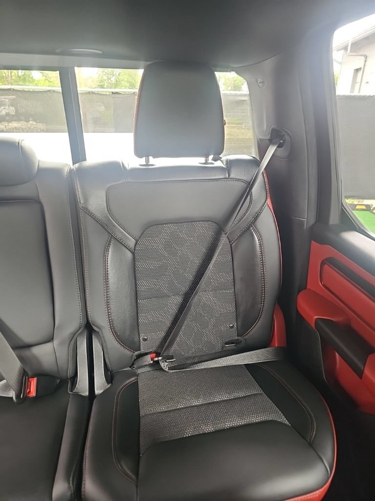 Used 2019 RAM 1500 Rebel AWD/4WD image 35
