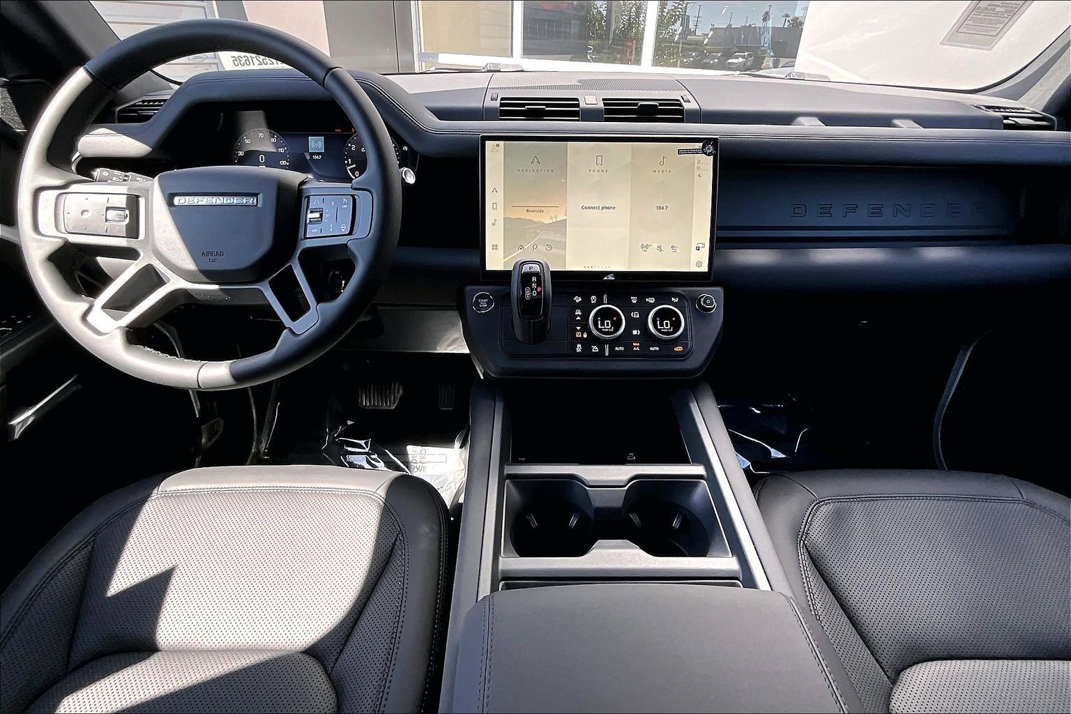 New 2026 Land Rover Defender 110 X-Dynamic SE AWD/4WD image 5