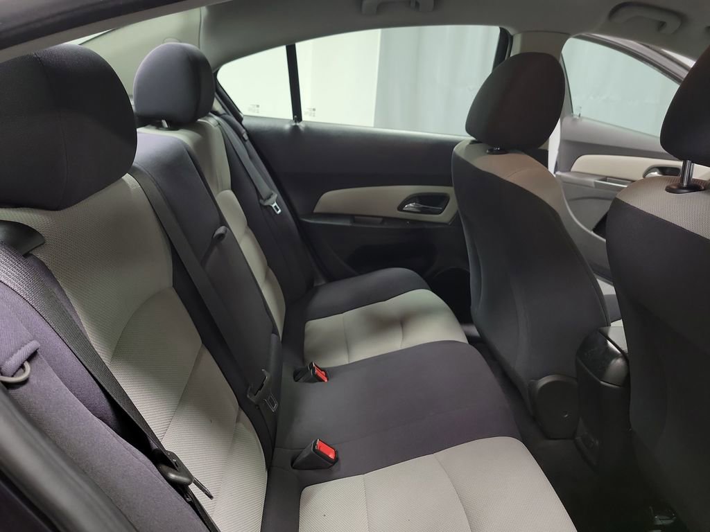 Used 2014 Chevrolet Cruze LS image 20